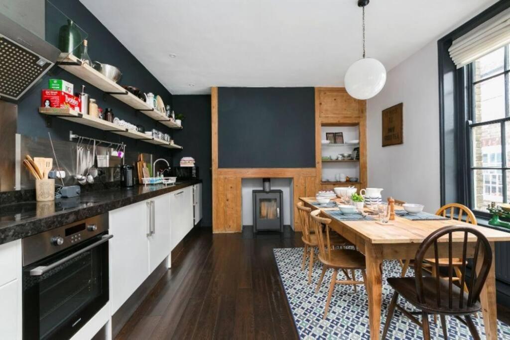 Steadfast Apartment Deal Exterior photo